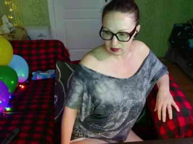 MeganIris webcam