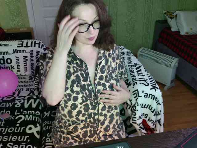MeganIris webcam
