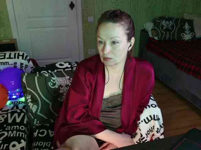 MeganIris webcam