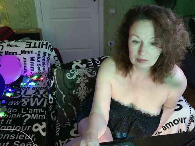 MeganIris webcam