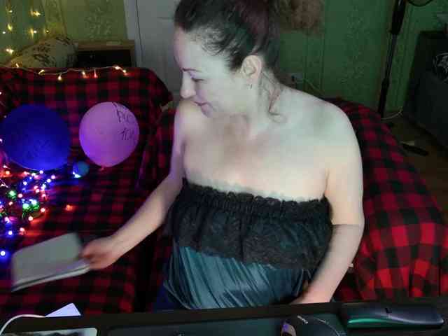 MeganIris webcam