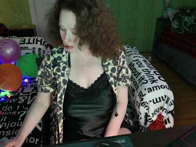 MeganIris webcam