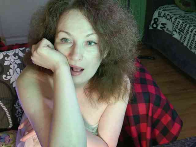 MeganIris webcam