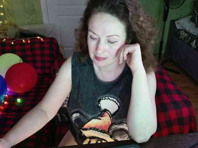 MeganIris webcam