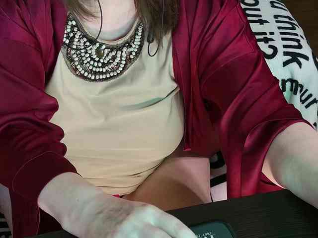 MeganIris webcam