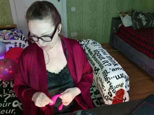 MeganIris webcam