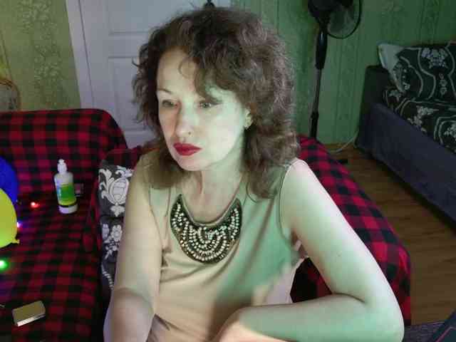 MeganIris webcam