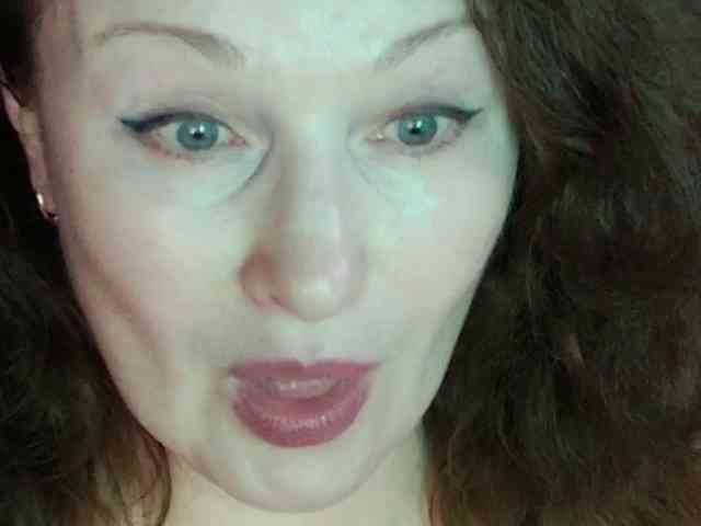 MeganIris webcam