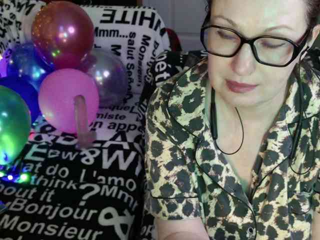 MeganIris webcam
