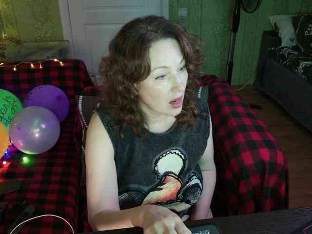 MeganIris webcam