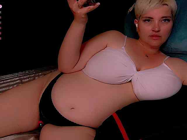 Just-Evgenia webcam