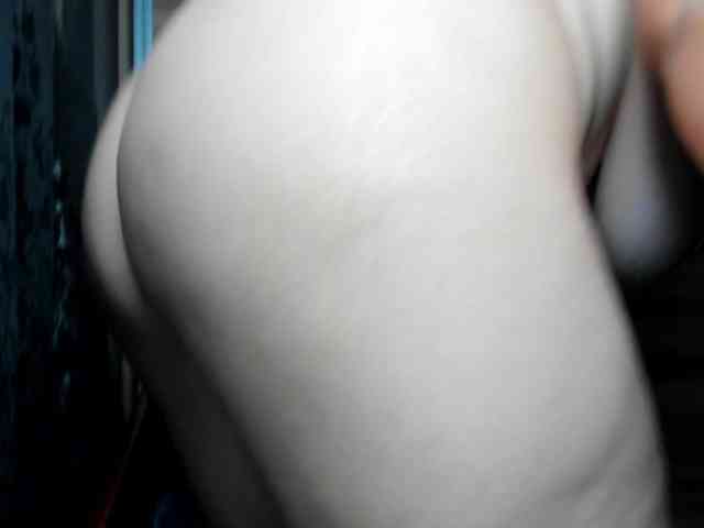 Curvyjules69 webcam