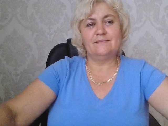 AngelaFamez live webcam show