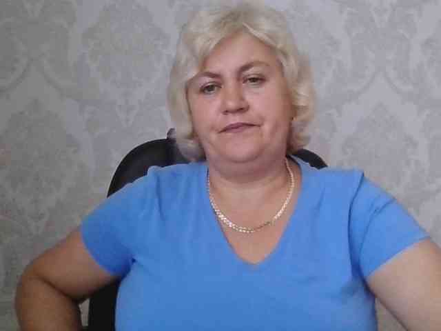 AngelaFamez webcam