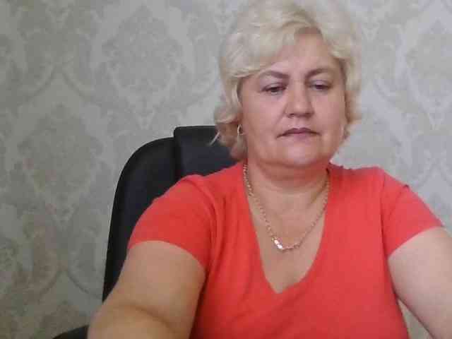 AngelaFamez webcam