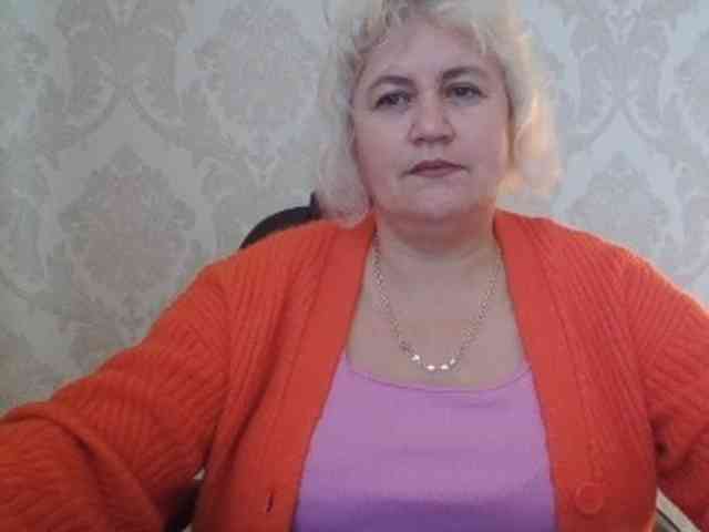 AngelaFamez bongacams