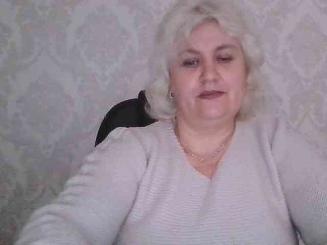 AngelaFamez webcam