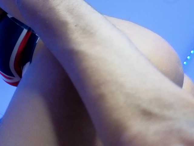 Kloe-Lopez live cam on BongaCams