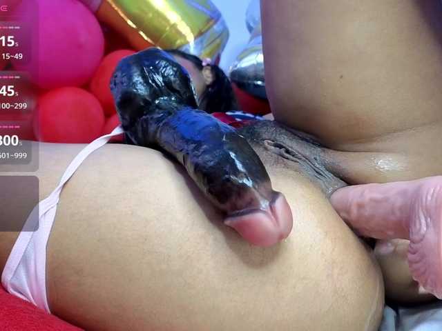 Kloe-Lopez live cam on BongaCams
