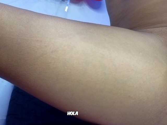 Kloe-Lopez live cam on BongaCams