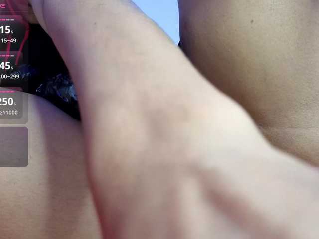 Kloe-Lopez live cam on BongaCams