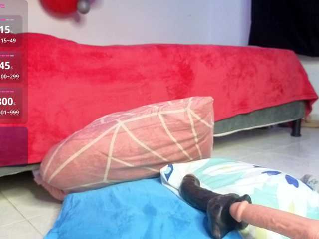 Kloe-Lopez live cam on BongaCams