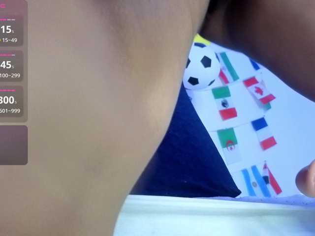 Kloe-Lopez live cam on BongaCams