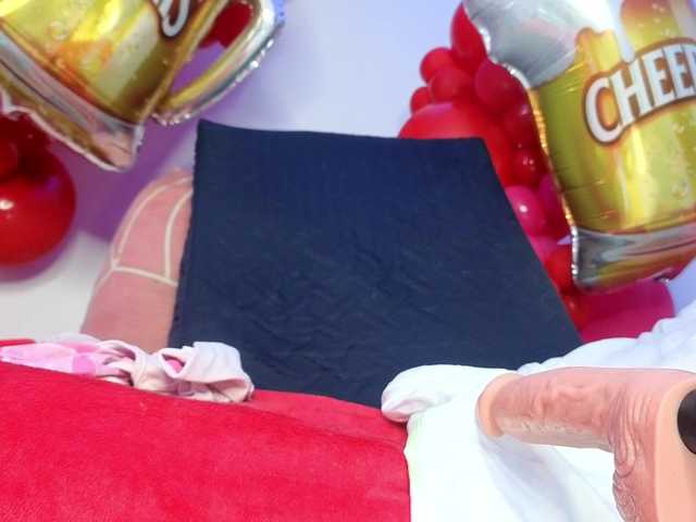 Kloe-Lopez live cam on BongaCams