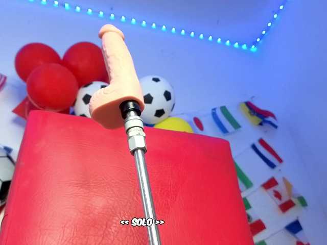 Kloe-Lopez live cam on BongaCams