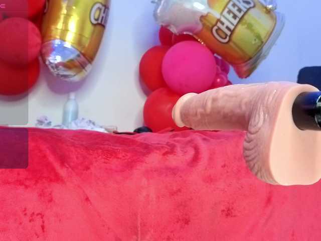 Kloe-Lopez live cam on BongaCams