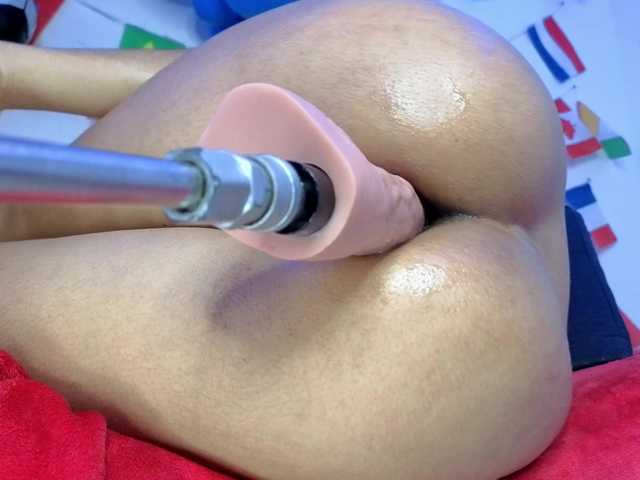 Kloe-Lopez live cam on BongaCams