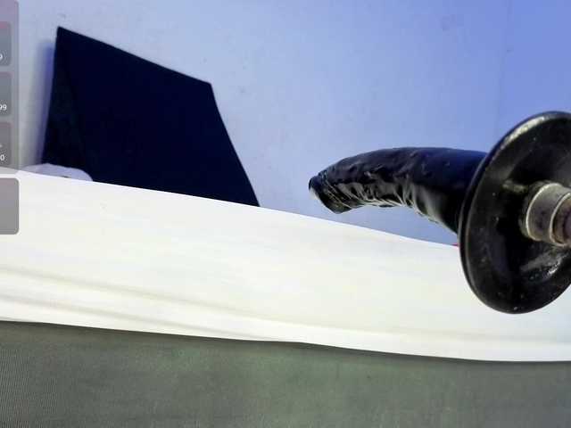 Kloe-Lopez's BongaCams show and profile