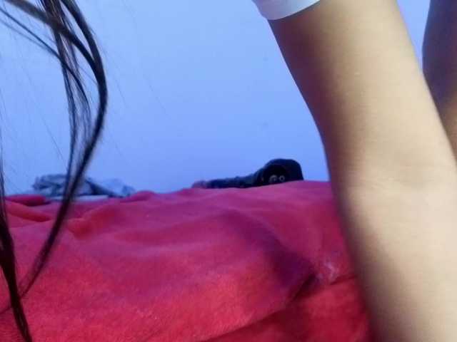 Kloe-Lopez live cam on BongaCams