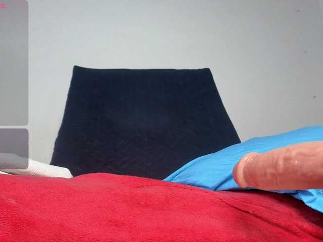 Kloe-Lopez live cam on BongaCams