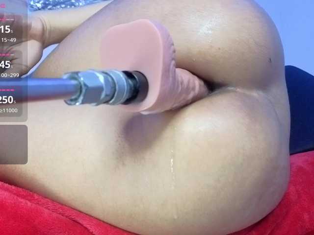 Kloe-Lopez live cam on BongaCams