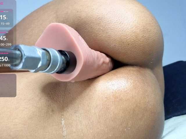 Kloe-Lopez live cam on BongaCams