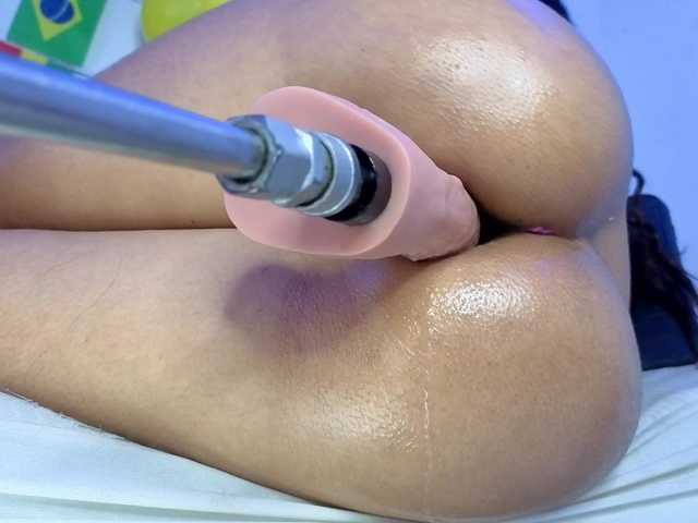 Kloe-Lopez live cam on BongaCams