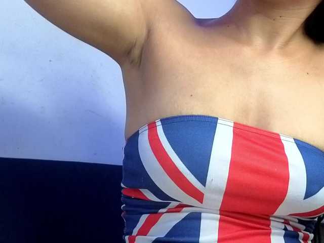 Kloe-Lopez live cam on BongaCams