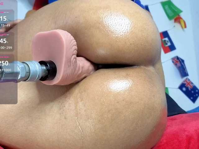 Kloe-Lopez webcam