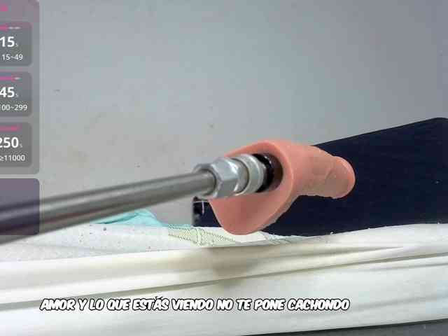 Kloe-Lopez webcam