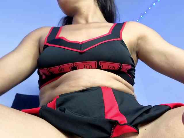 Kloe-Lopez webcam