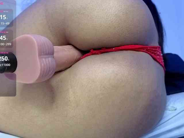 Kloe-Lopez webcam
