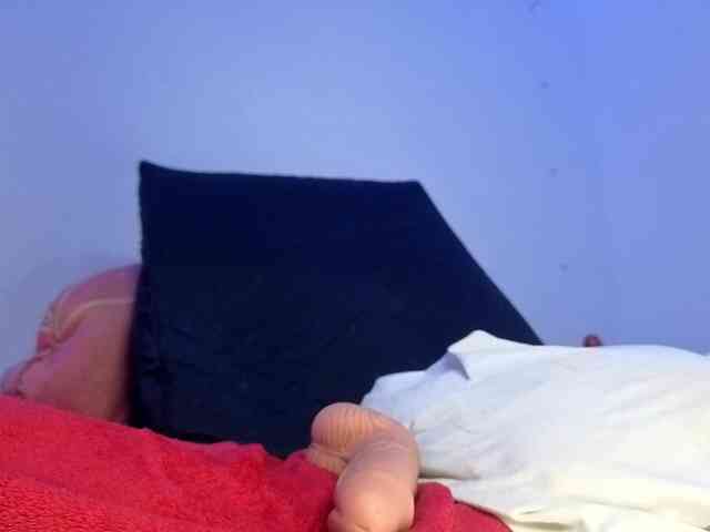 Kloe-Lopez webcam