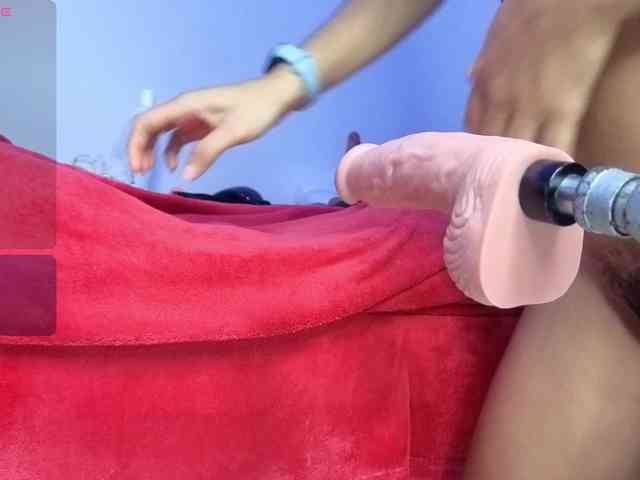 Kloe-Lopez webcam