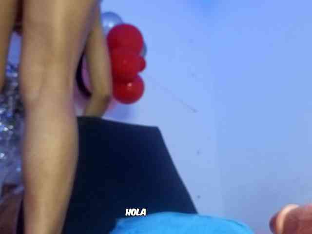 Kloe-Lopez webcam