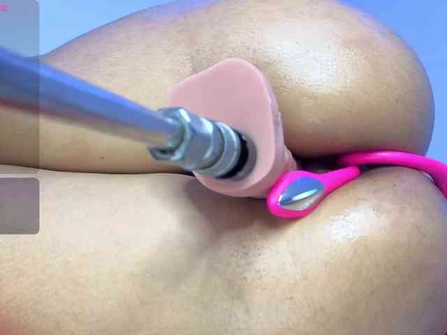 Kloe-Lopez webcam