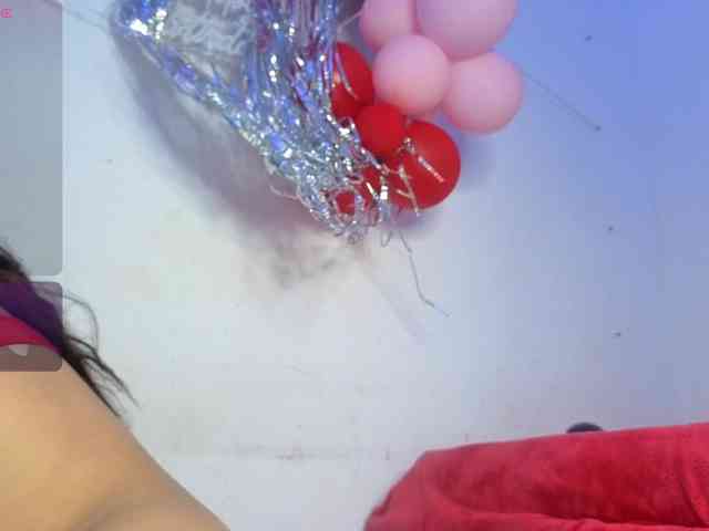 Kloe-Lopez webcam