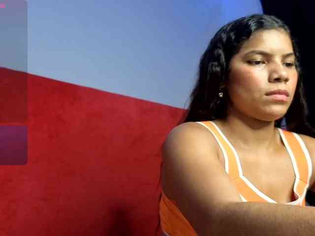 Kloe-Lopez webcam