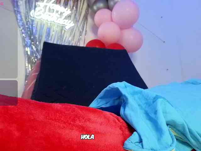 Kloe-Lopez webcam