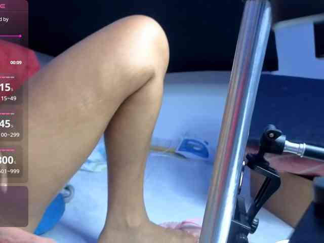 Kloe-Lopez webcam
